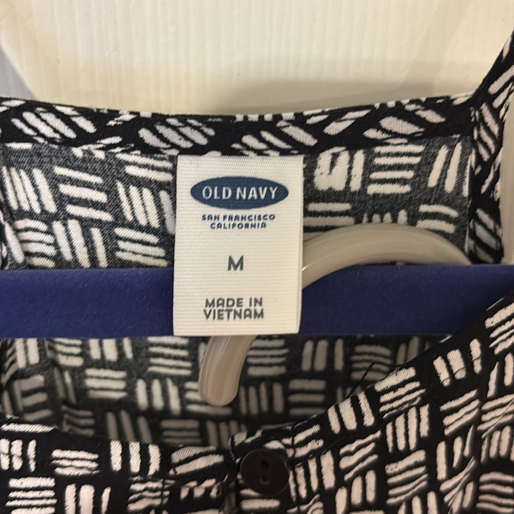 Black and white tank top. Geometric pattern.  Size medium - Picture 2 of 3